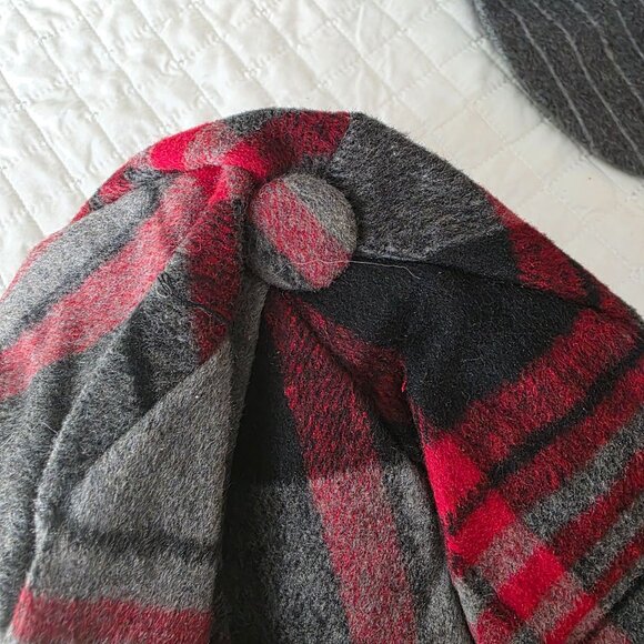 Red & Gray Plaid Hat & Scarf Set With Flower Accent - Picture 4 of 10